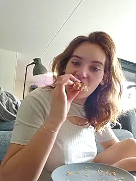 sweetsophie69 online show from 31, 3, 2026