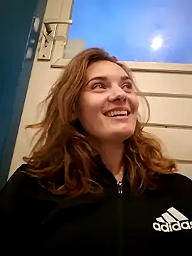 sweetsophie69 online show from 9, 4, 2026