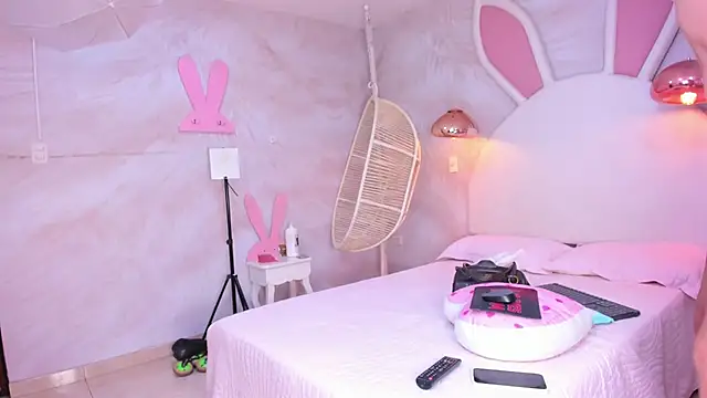 Veronica hottie online show from 28, 3, 2026