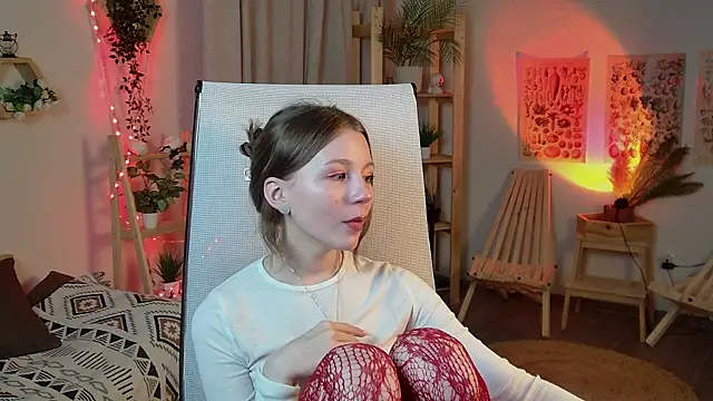 ElliFrankenweenie online show from 11, 4, 2026