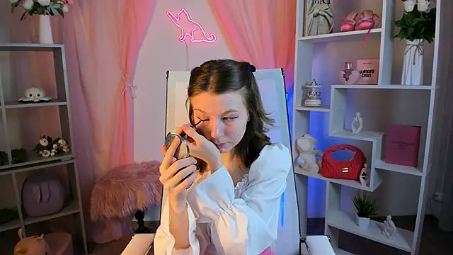 ElliFrankenweenie online show from 9, 3, 2026