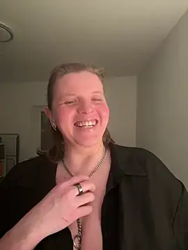 Snapshot of Laura-Loveyou chatting on 28, 3, 2026 Laura-Loveyou online show from 28, 3, 2026