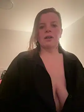 Snapshot of Laura-Loveyou chatting on 14, 3, 2026 Laura-Loveyou online show from 14, 3, 2026