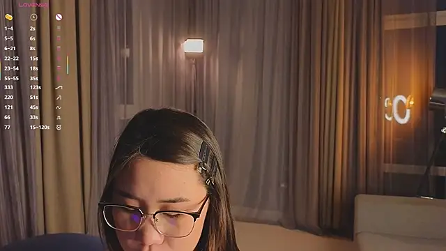 RegeniaPervis online show from 5, 3, 2026