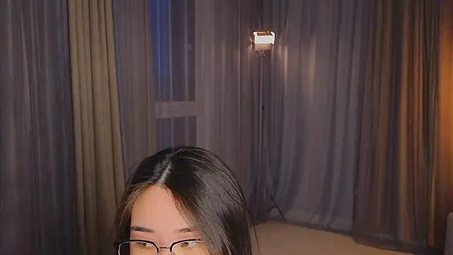 RegeniaPervis online show from 23, 2, 2026