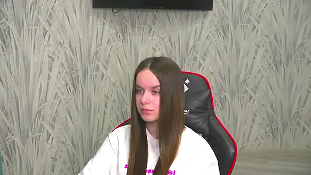 MarenCalarco online show from 11, 2, 2026