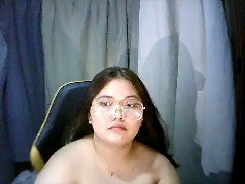 Snapshot of xia_xoxo_ chatting on 8, 5, 2026 xia xoxo online show from 8, 5, 2026