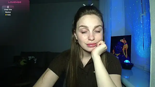  julia wonderful  online show from 28, 2, 2026