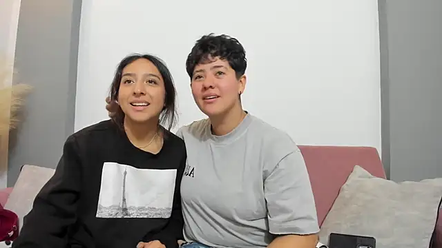 Gaia n Nix online show from 10, 6, 2026