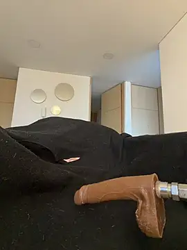 KAROL-VEGA online show from 5, 3, 2026