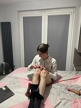 tgirl lilyy online show from 11, 2, 2026