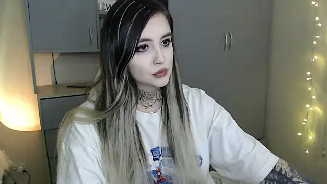 Rin Tozier online show from 17, 2, 2026