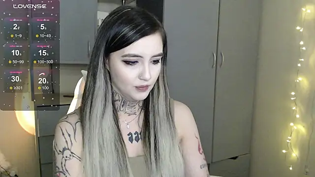 Rin Tozier online show from 14, 2, 2026