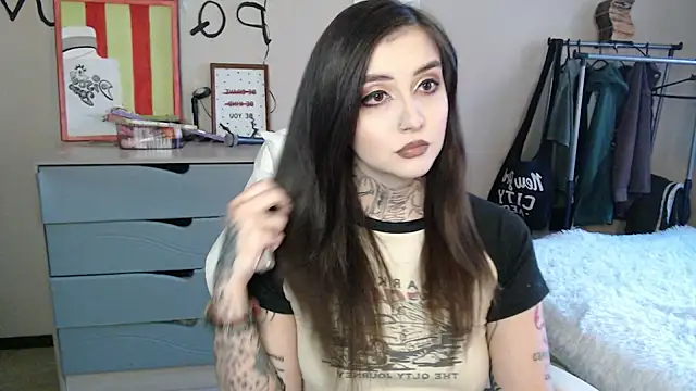 Rin Tozier online show from 24, 4, 2026