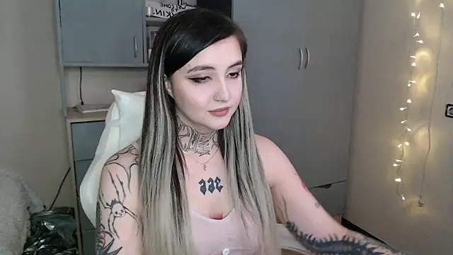 Rin Tozier online show from 8, 3, 2026