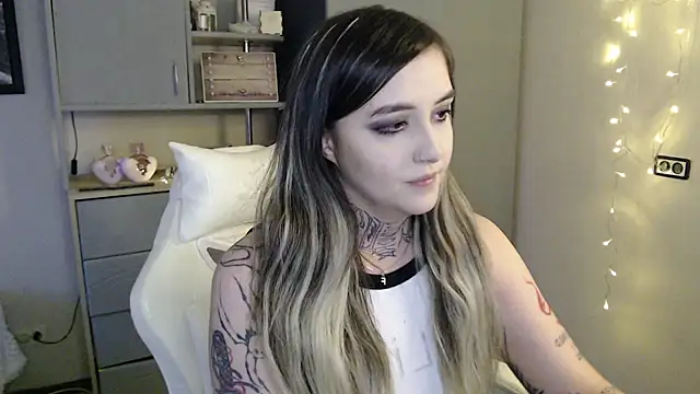 Rin Tozier online show from 6, 4, 2026