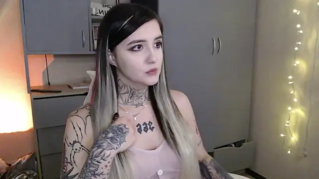 Rin Tozier online show from 27, 2, 2026