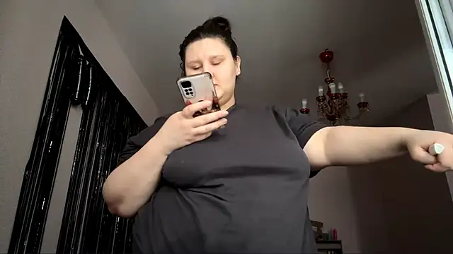 BadGirlBloom online show from 24, 2, 2026