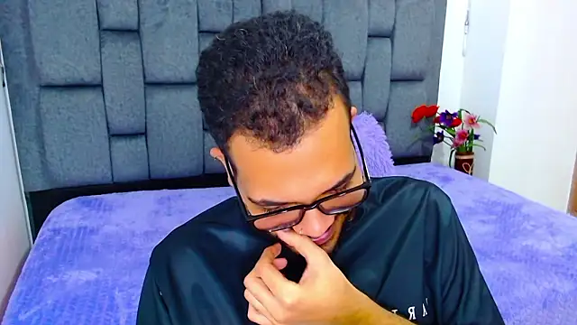 J black  online show from 25, 2, 2026