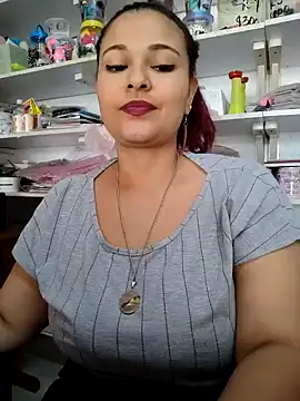 Snapshot of haffsa__ chatting on 24, 4, 2026 haffsa online show from 24, 4, 2026