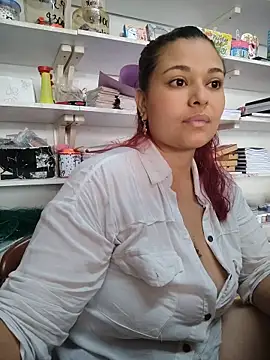 Snapshot of haffsa__ chatting on 26, 5, 2026 haffsa online show from 26, 5, 2026