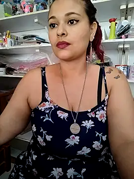 Snapshot of haffsa__ chatting on 22, 4, 2026 haffsa online show from 22, 4, 2026