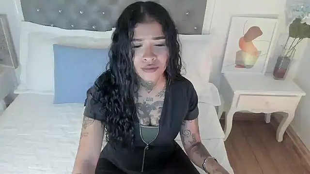 Snapshot of Aisha_Haddad chatting on 21, 5, 2026 Aisha Haddad online show from 21, 5, 2026
