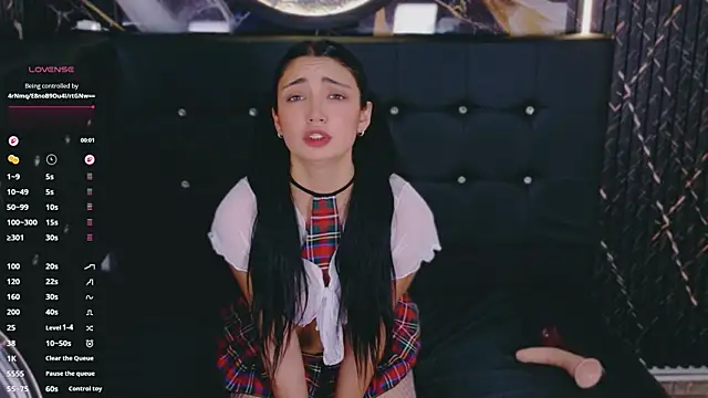  ArianaToroo online show from 4, 3, 2026