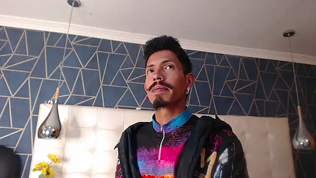 NoaahTylor online show from 13, 2, 2026