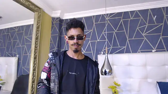 NoaahTylor online show from 24, 2, 2026