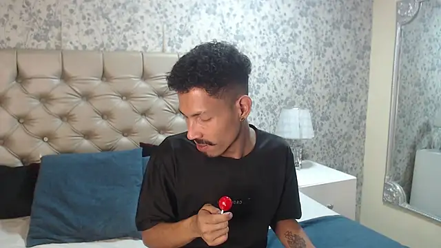 NoaahTylor online show from 18, 3, 2026