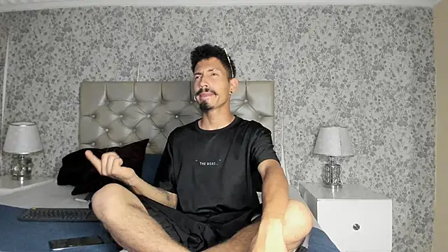 NoaahTylor online show from 26, 3, 2026