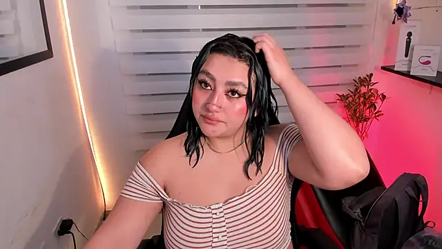 Emily Jonesh online show from 14, 7, 2026