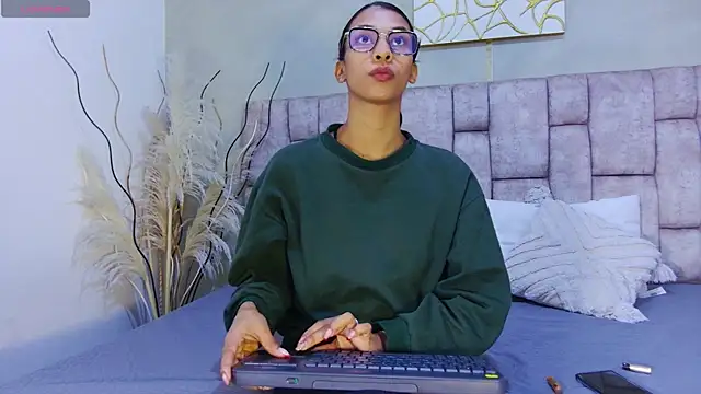 Snapshot of MelanyStone_ chatting on 22, 4, 2026 MelanyStone online show from 22, 4, 2026