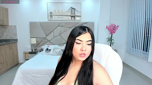 calyptra lux online show from 26, 2, 2026