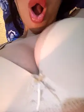 Snapshot of chamss-boobs chatting on 19, 6, 2026 chamss-boobs online show from 19, 6, 2026