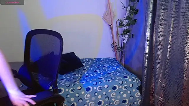 Scarlett Laurent online show from 20, 3, 2026