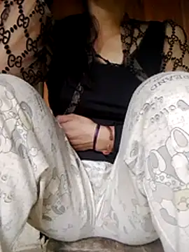 Snapshot of molly-xx chatting on 10, 6, 2026 molly-xx online show from 10, 6, 2026