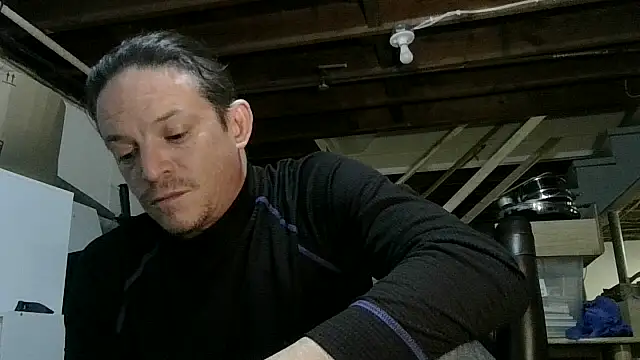 Snapshot of ShadowLove85 chatting on 11, 2, 2026 ShadowLove85 online show from 11, 2, 2026