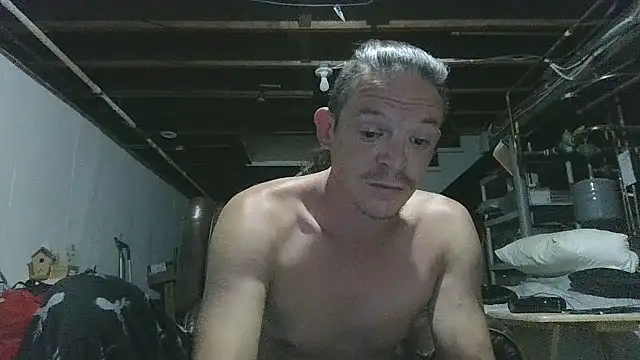 Snapshot of ShadowLove85 chatting on 11, 7, 2026 ShadowLove85 online show from 11, 7, 2026