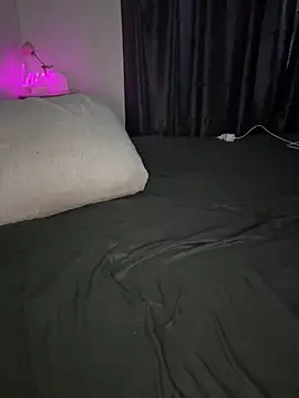 kingXqueenXX online show from 9, 3, 2026