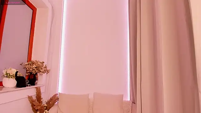 EvaK  online show from 9, 4, 2026