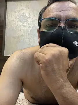 maleattention online show from 8, 4, 2026