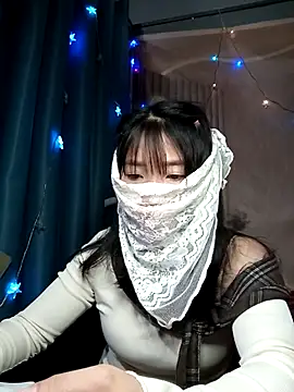 Girl-crazy1 online show from 13, 4, 2026