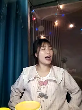 Girl-crazy1 online show from 5, 4, 2026