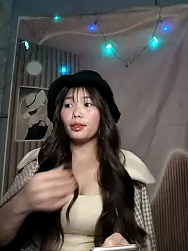 Girl-crazy1 online show from 23, 2, 2026