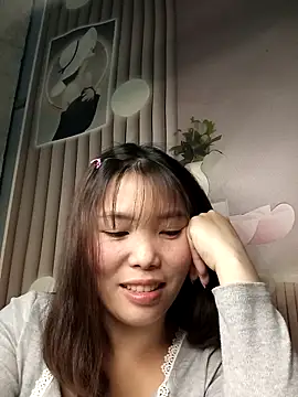 Girl-crazy1 online show from 18, 2, 2026