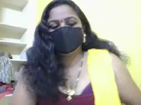 Snapshot of anu-reddyy chatting on 23, 4, 2026 anu-reddyy online show from 23, 4, 2026