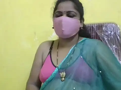 Snapshot of anu-reddyy chatting on 7, 5, 2026 anu-reddyy online show from 7, 5, 2026