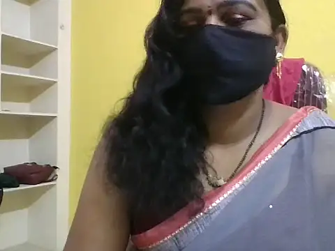 anu-reddyy online show from 18, 4, 2026